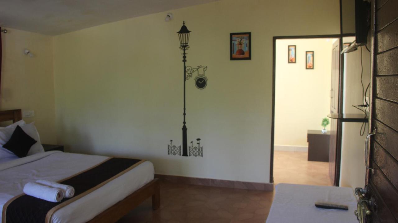 Kollanoor Guest House 马迪凯里 外观 照片